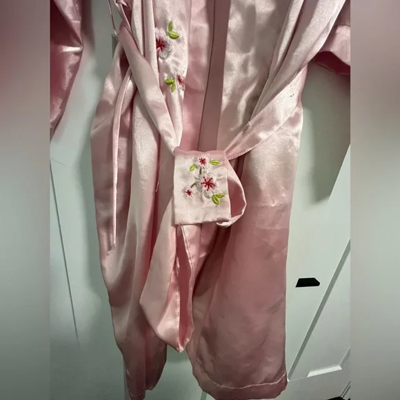 Satin Pink Robe - Picture 3 of 5